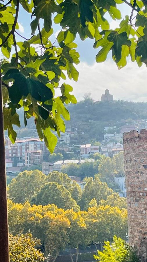 Beautiful Apartment In Old Tbilisi Exterior foto